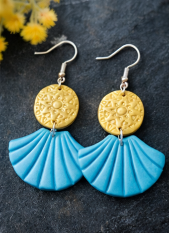 Beautiful sterling silver earrings with relief