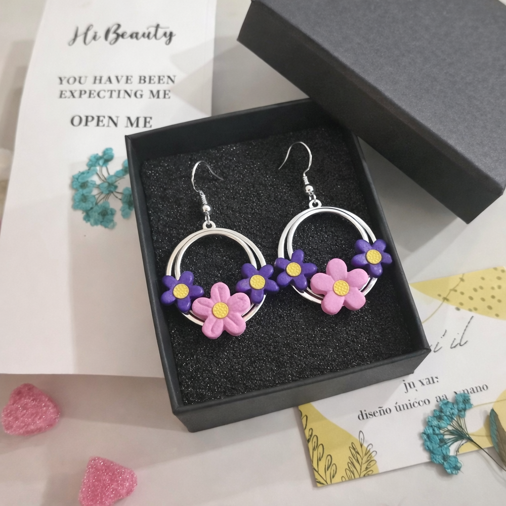 Beautiful floral-style silver earrings