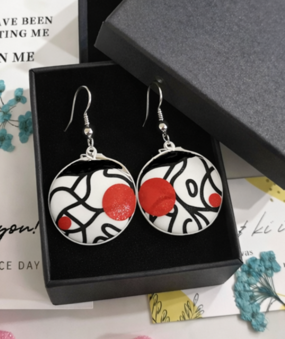 Pendientes de plata de diseño muy actual y llamativo