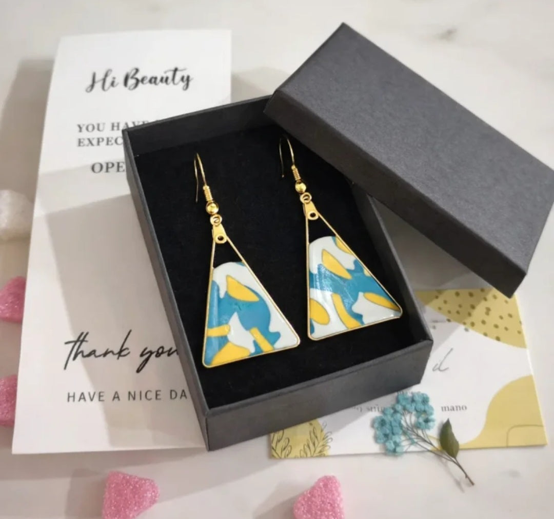 Completo Packaging para hacer un bonito regalo con nuestros diseños