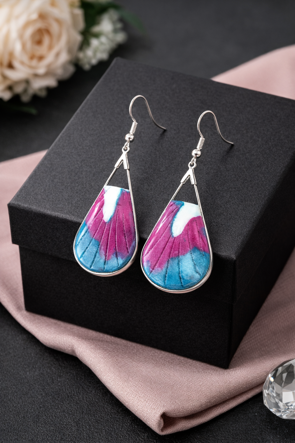 Pendientes de plata diseño gota con tonos metalizados