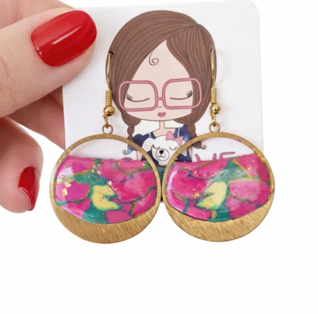 Pendientes dorados llamativo diseño