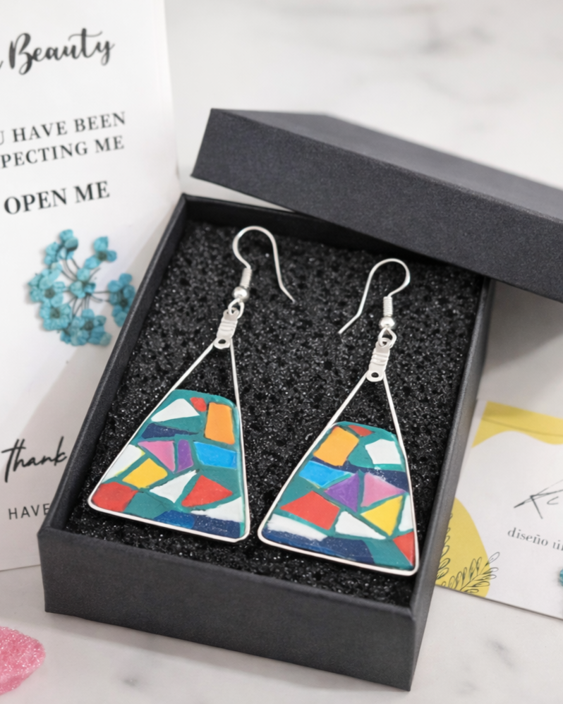 Pendientes de plata con diseño único y especial