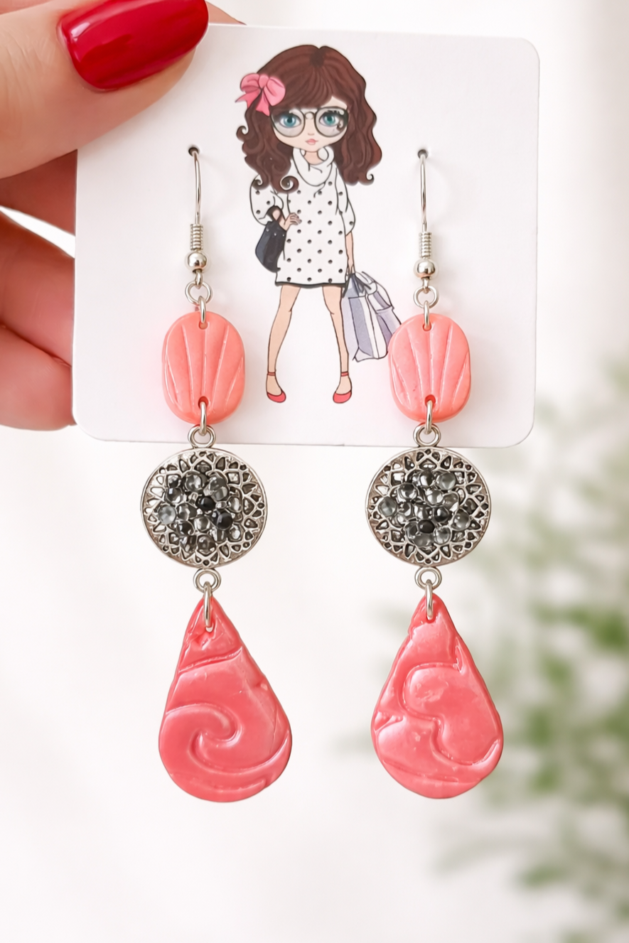 Pendientes de plata delicados y luminosos