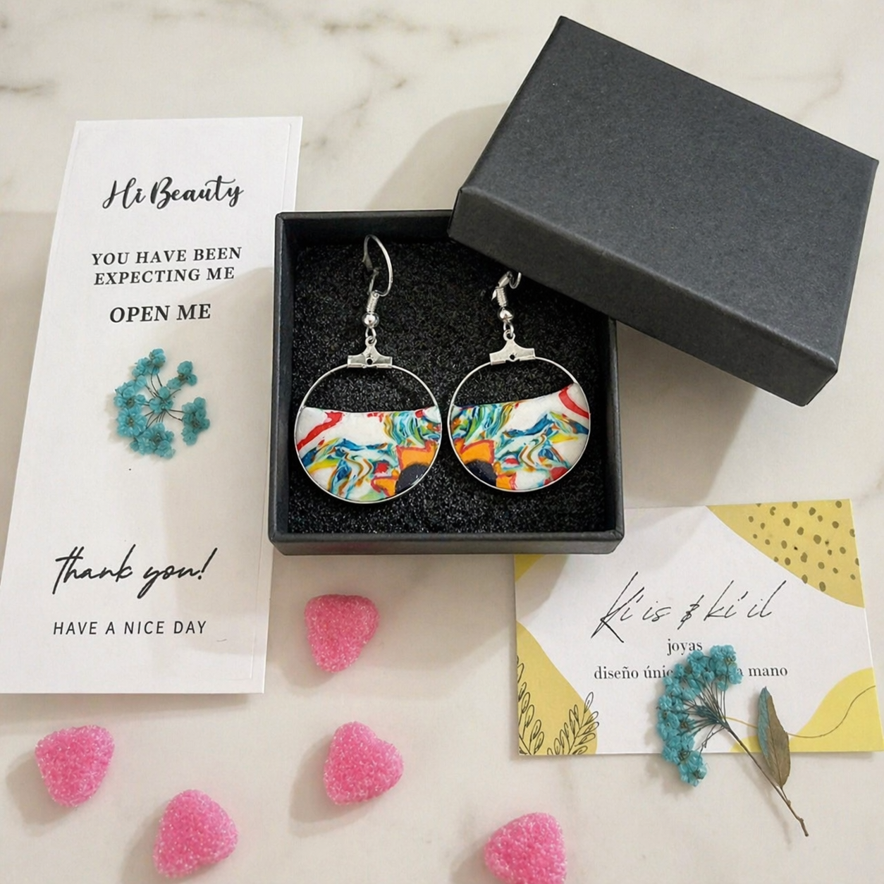 Pendientes de plata, diseño actual y luminoso