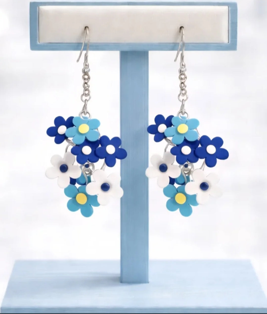 Preciosos pendientes de plata de diseño único