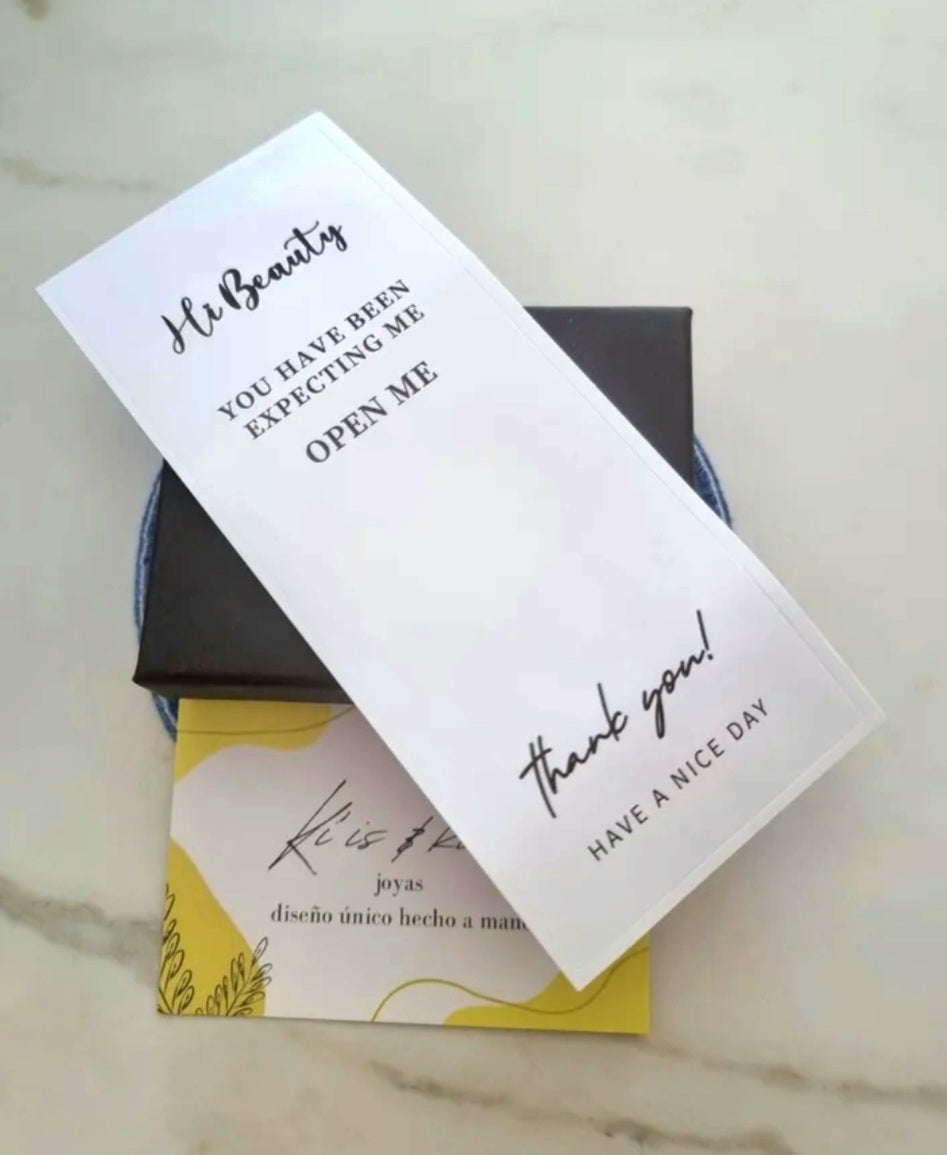 Completo Packaging para hacer un bonito regalo con nuestros diseños